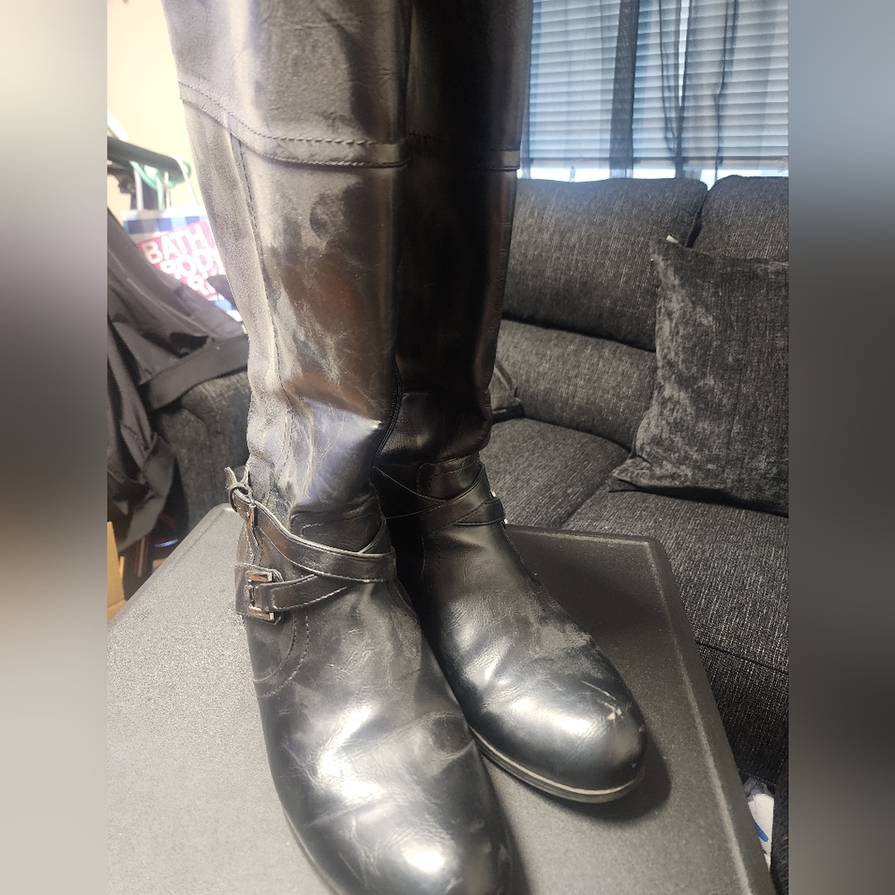 Riding boots